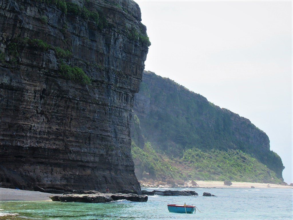 Hang Cau Beach & Cliffs, Ly Son Island, Vietnam