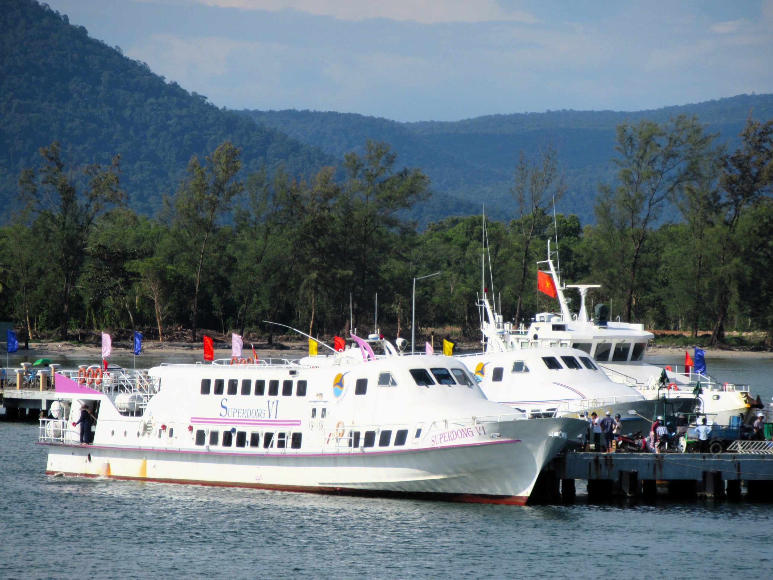 Phu Quoc Island by Boat, Passengers, Motorbikes and Cars