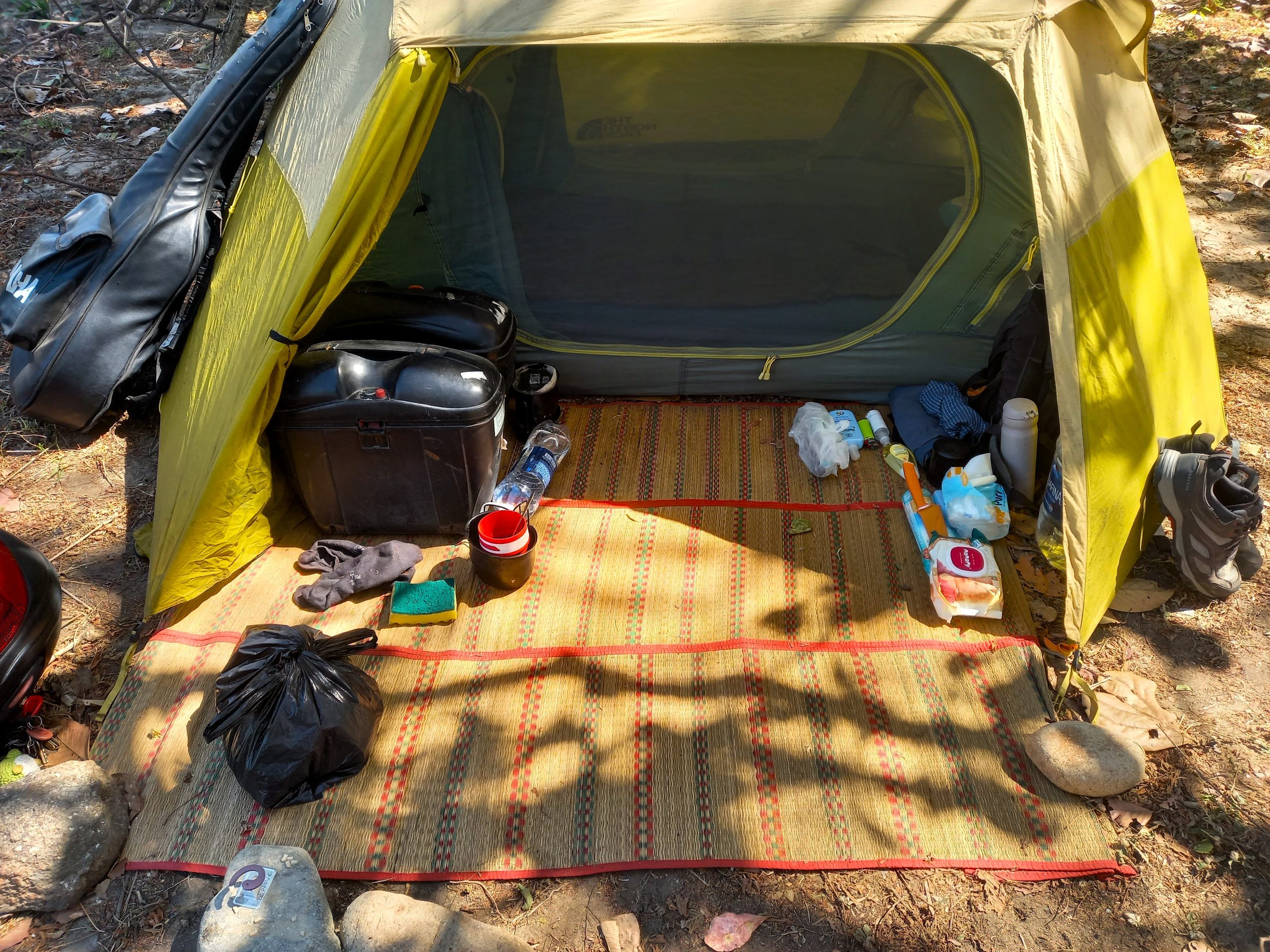 Wild Camping on Lòng Sông River, Vietnam