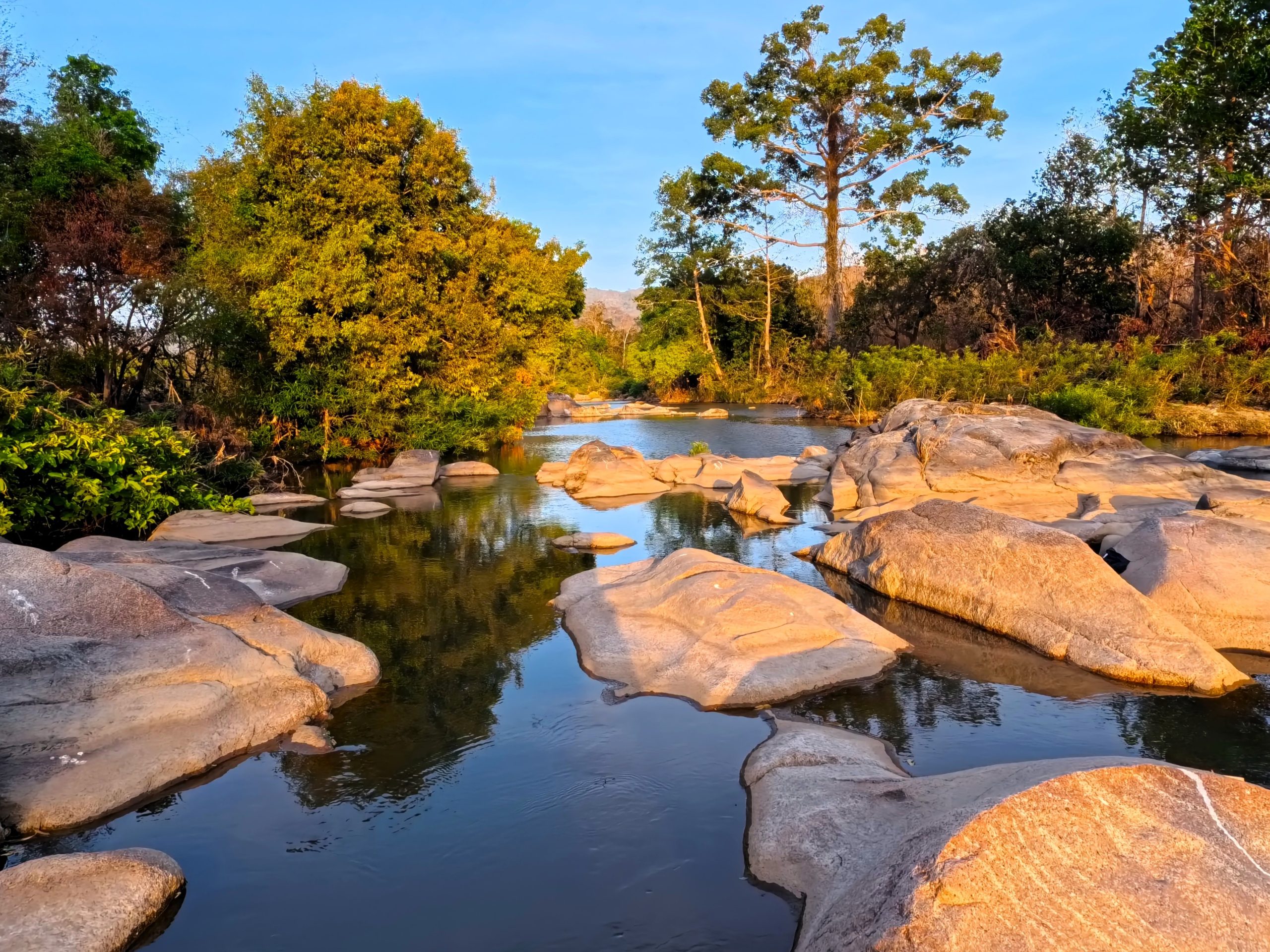 Wild Camping on Lòng Sông River, Vietnam